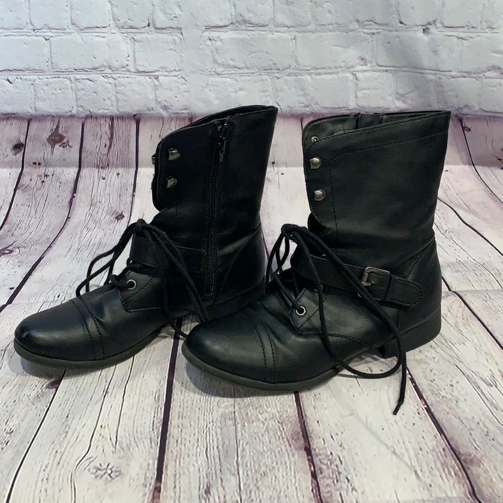 American Rag women’s black boots size 8